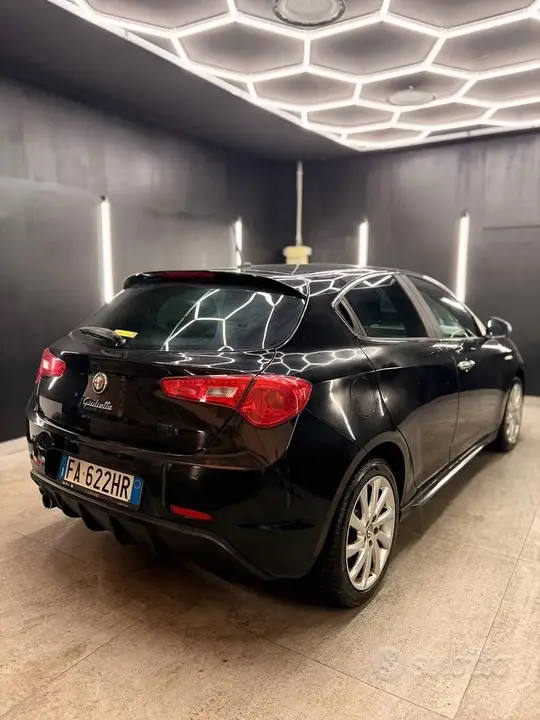Alfa Romeo Giulietta 2015 photo 5