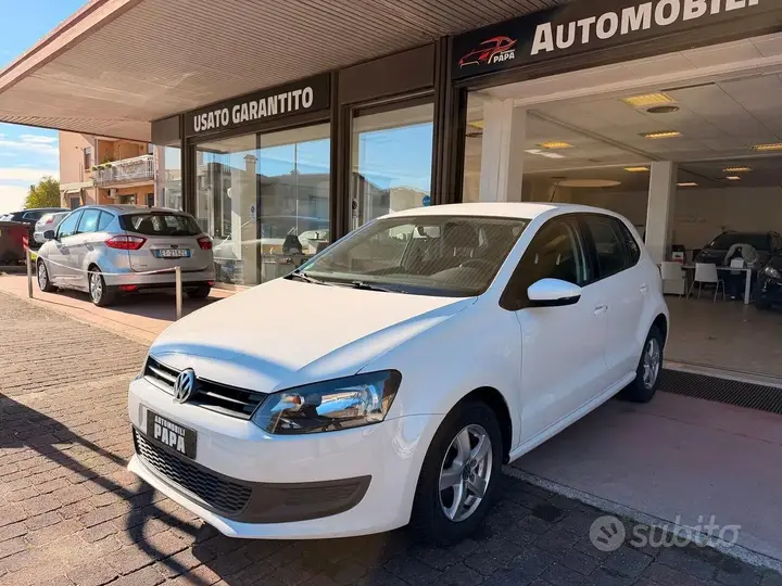 Volkswagen Polo 2011 photo 2