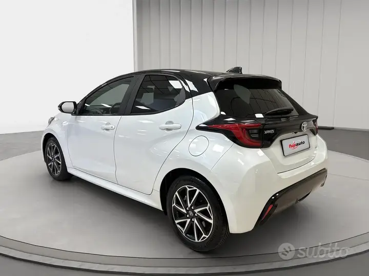 Toyota Yaris 2022 photo 3