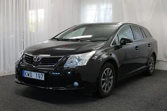 Toyota Avensis 2011 photo 2