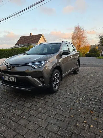 Toyota Rav4 2017 photo 4