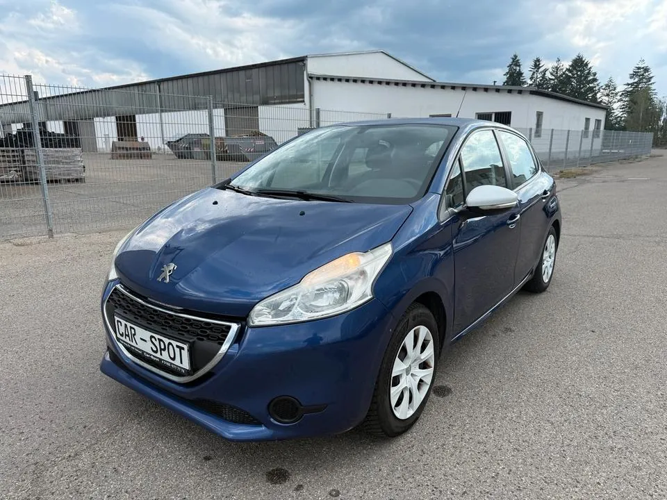 Peugeot 208