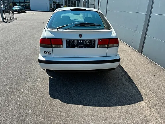 Saab 9-3 2000 photo 4