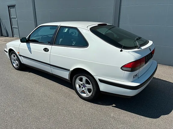 Saab 9-3 2000 photo 3