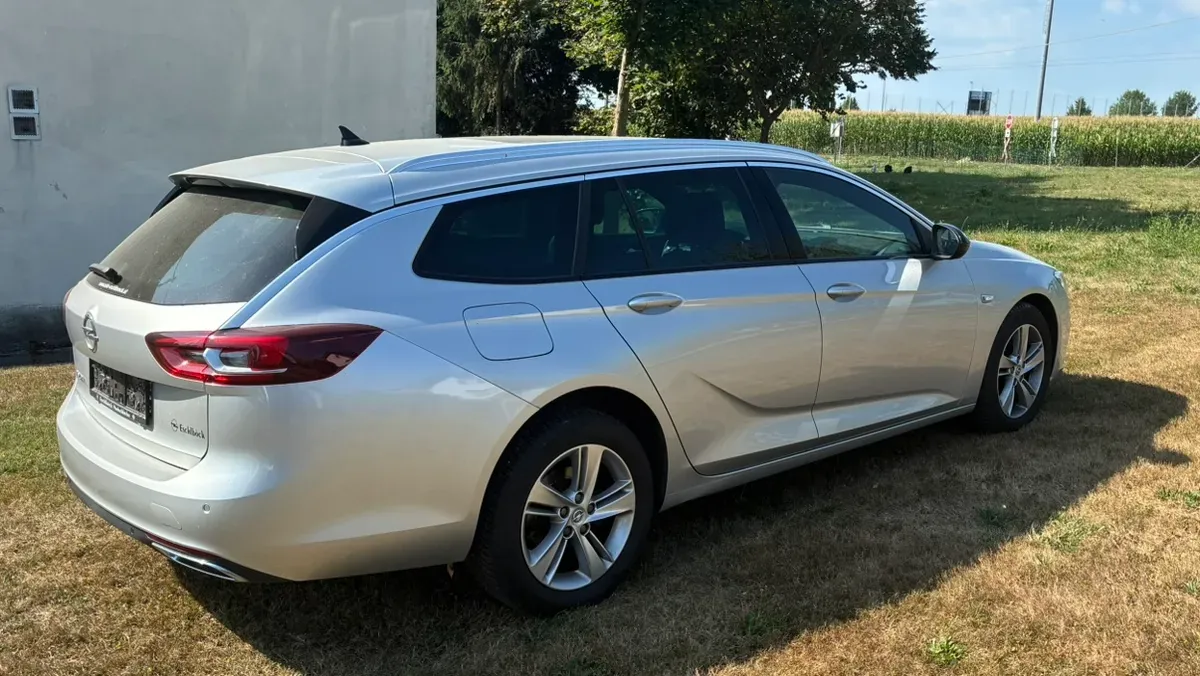 Opel Insignia 2021 photo 2
