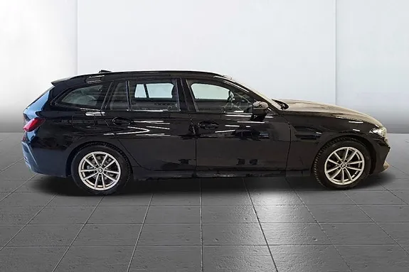 BMW 320 2024 photo 4