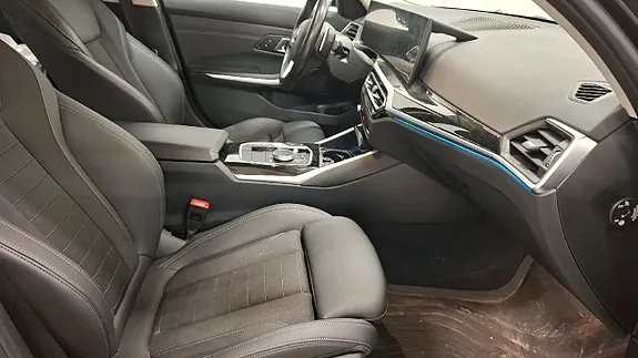 BMW 320 2024 photo 5