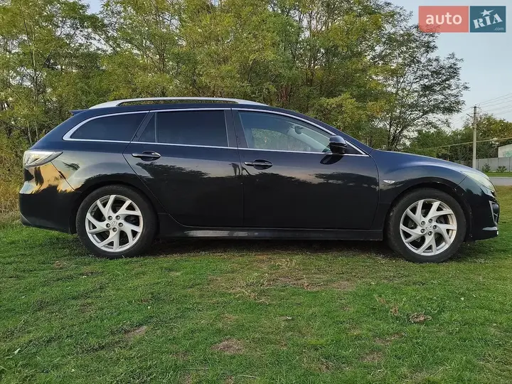 Mazda 6 2011 photo 2