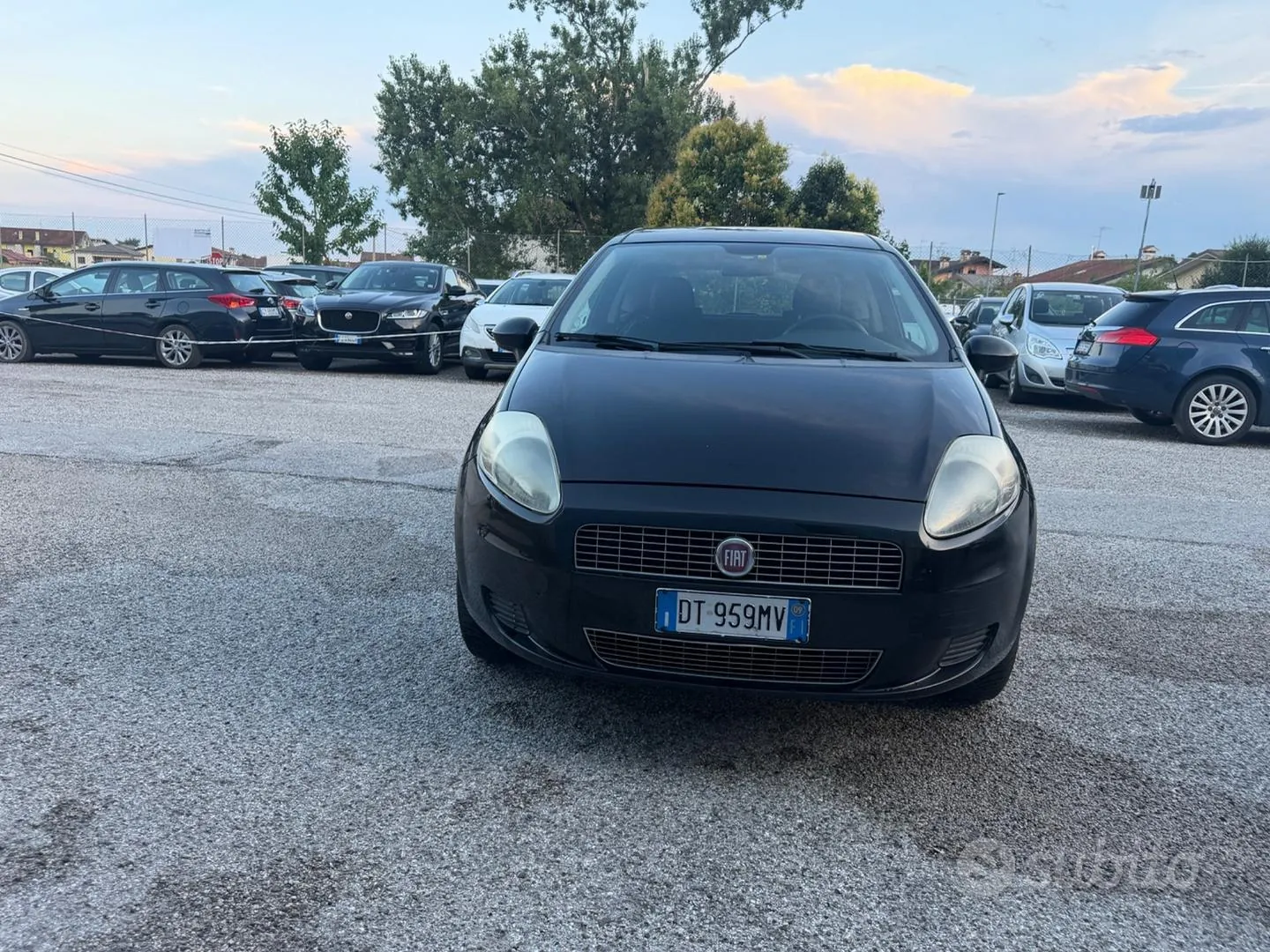 Fiat Punto 2009 photo 2