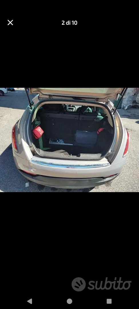 Lancia Delta 2013 photo 5