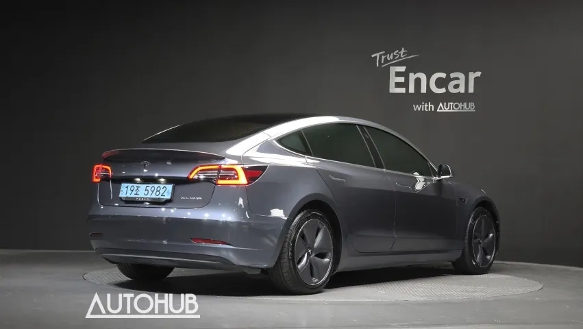 Tesla Model 3 2019 photo 2