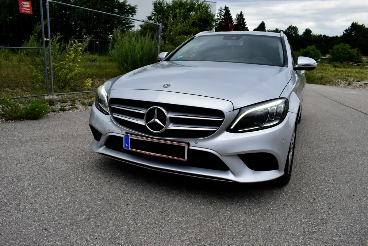 Mercedes-Benz C-Class 2020 photo 3
