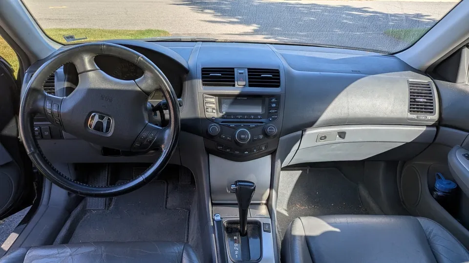 Honda Accord 2005 photo 3