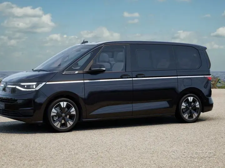 Volkswagen Multivan photo 2