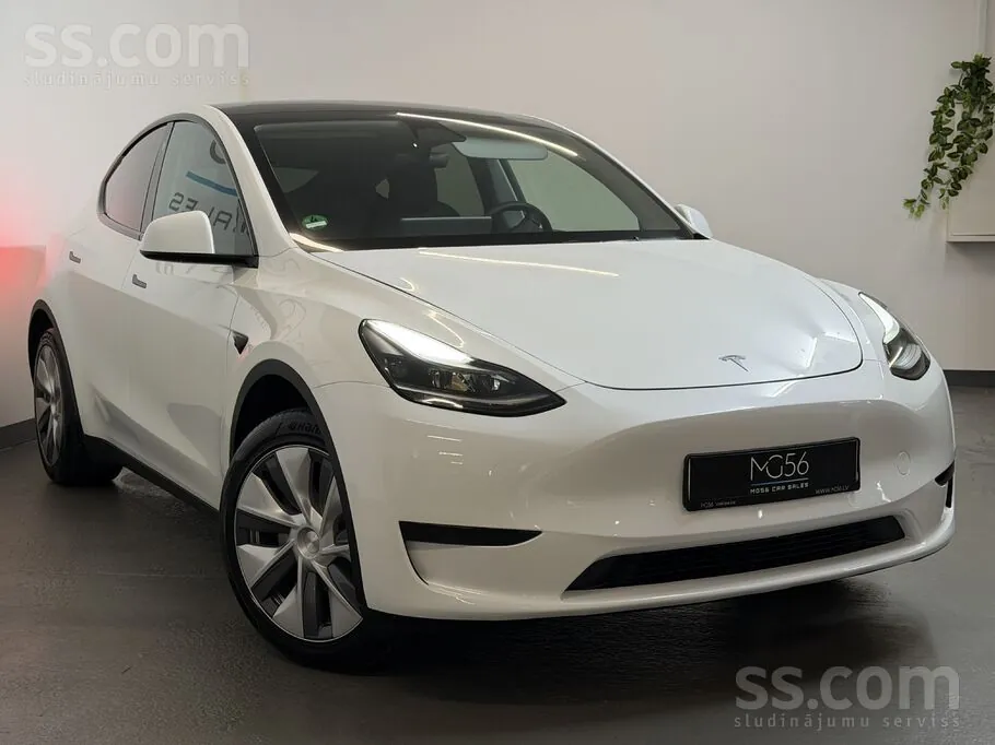 Tesla Model Y 2023 photo 2