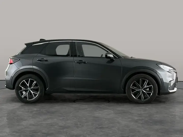Lexus Lbx 2024 photo 4