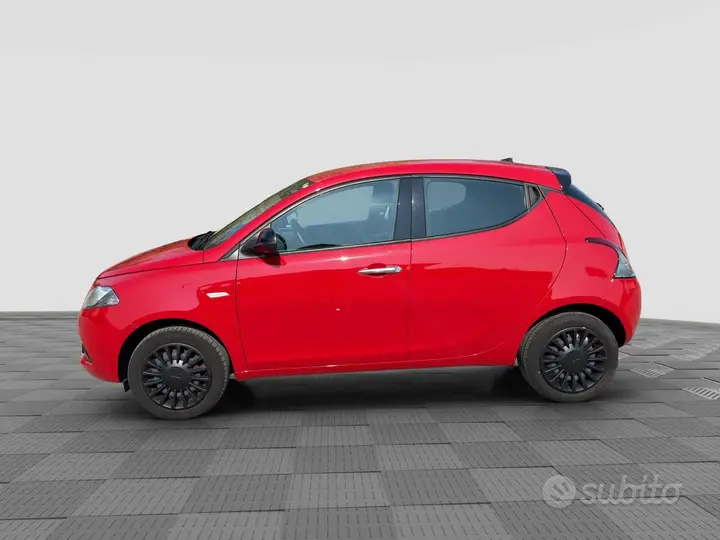 Lancia Ypsilon 2023 photo 2