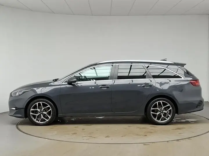 Kia Ceed 2022 photo 4