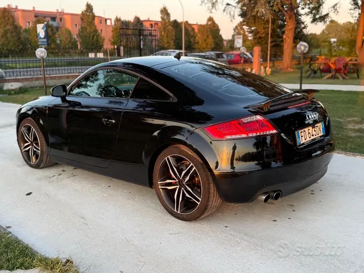 Audi Tt 2009 photo 4