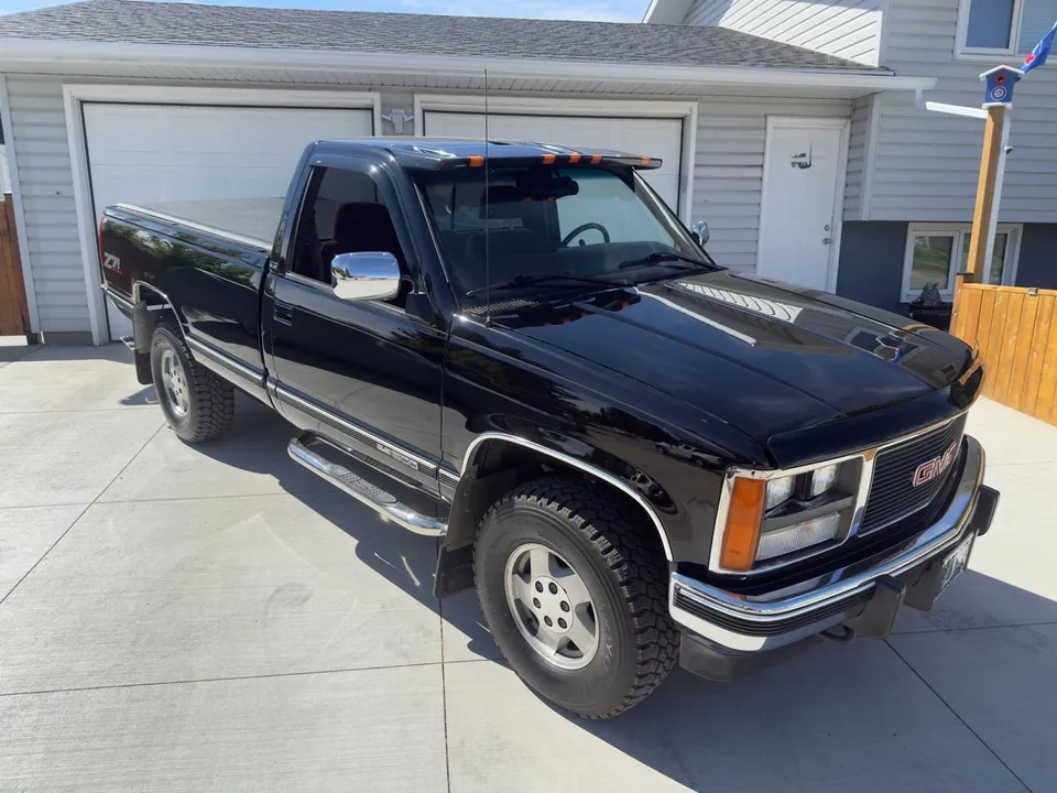 GMC K1500 1997 photo 2