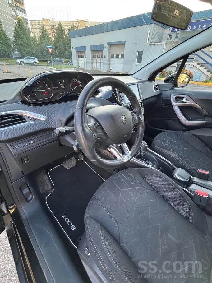 Peugeot 2008 2016 photo 4