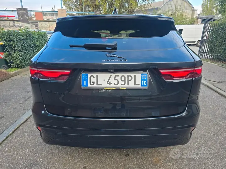 Jaguar F-Pace 2022 photo 4