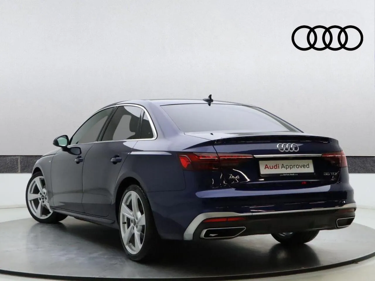 Audi A4 2022 photo 4