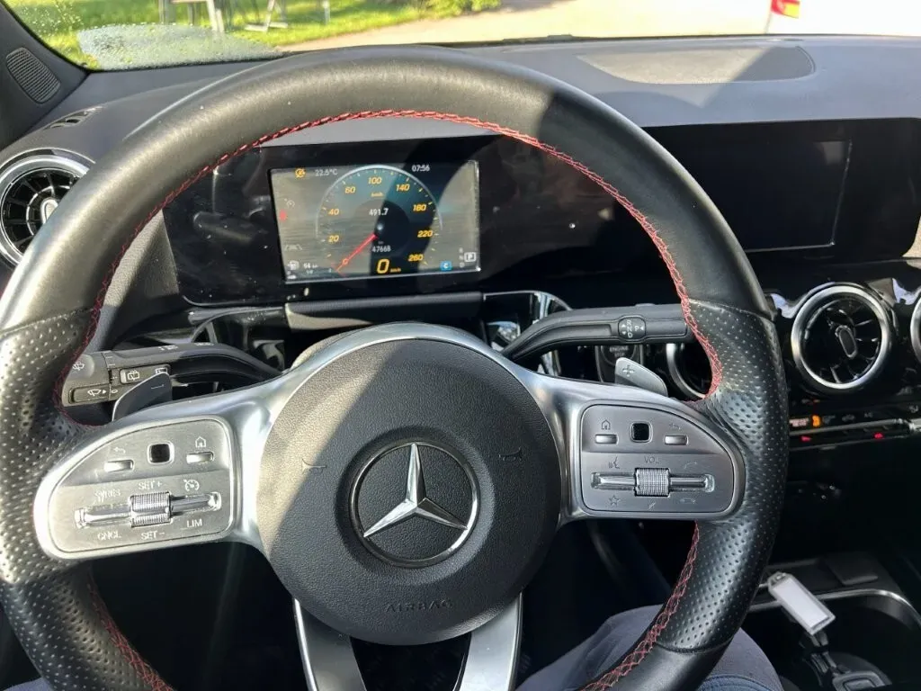 Mercedes-Benz B-Class 2020 photo 3