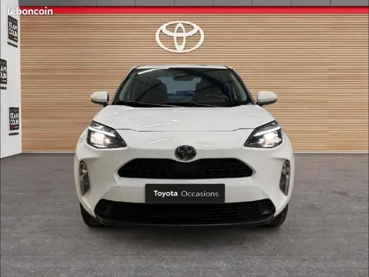 Toyota Yaris Cross 2025 photo 2