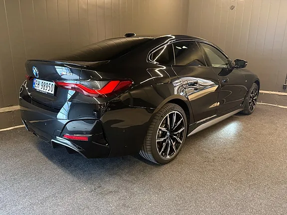 BMW I4 2024 photo 3