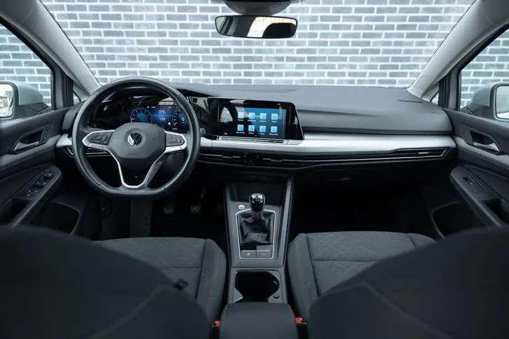 Volkswagen Golf Variant 2022 photo 2