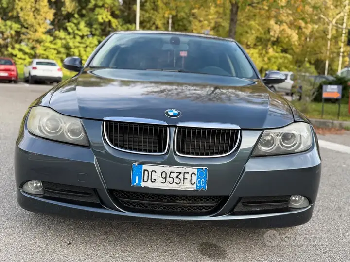 BMW 320D 2007 photo 2