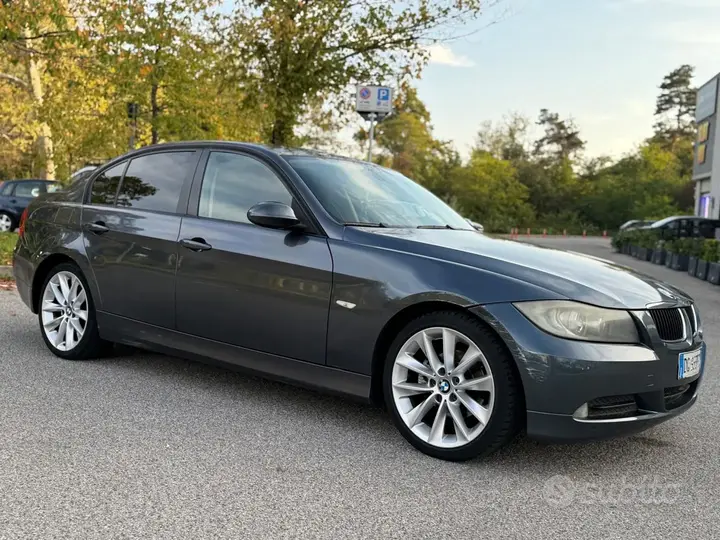BMW 320D 2007 photo 3