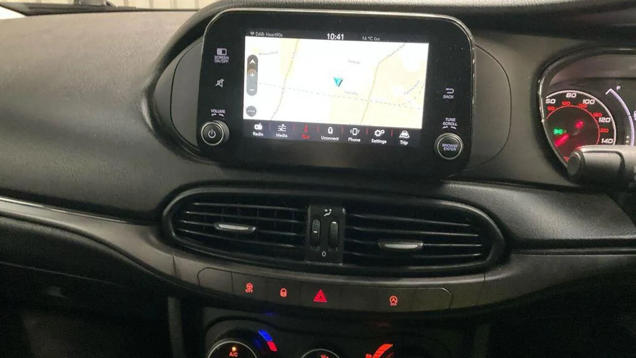 Fiat Tipo 2018 photo 2