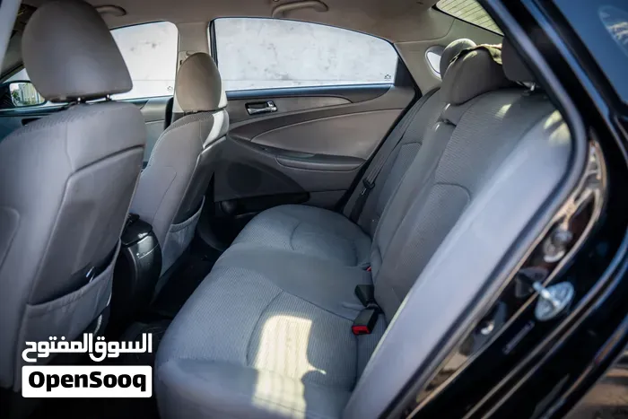 Hyundai Sonata 2013 photo 2