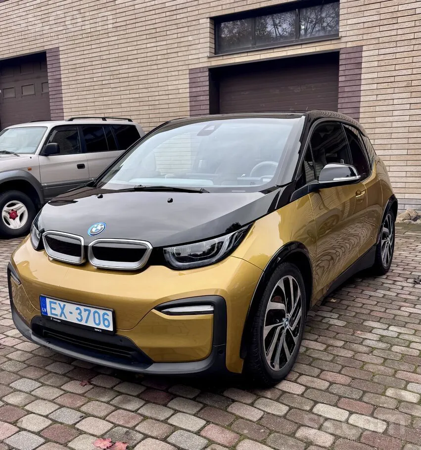 BMW I3
