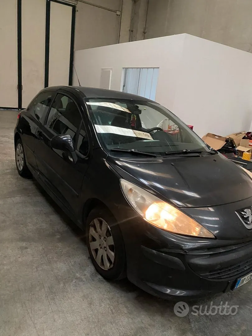Peugeot 207 2008 photo 4