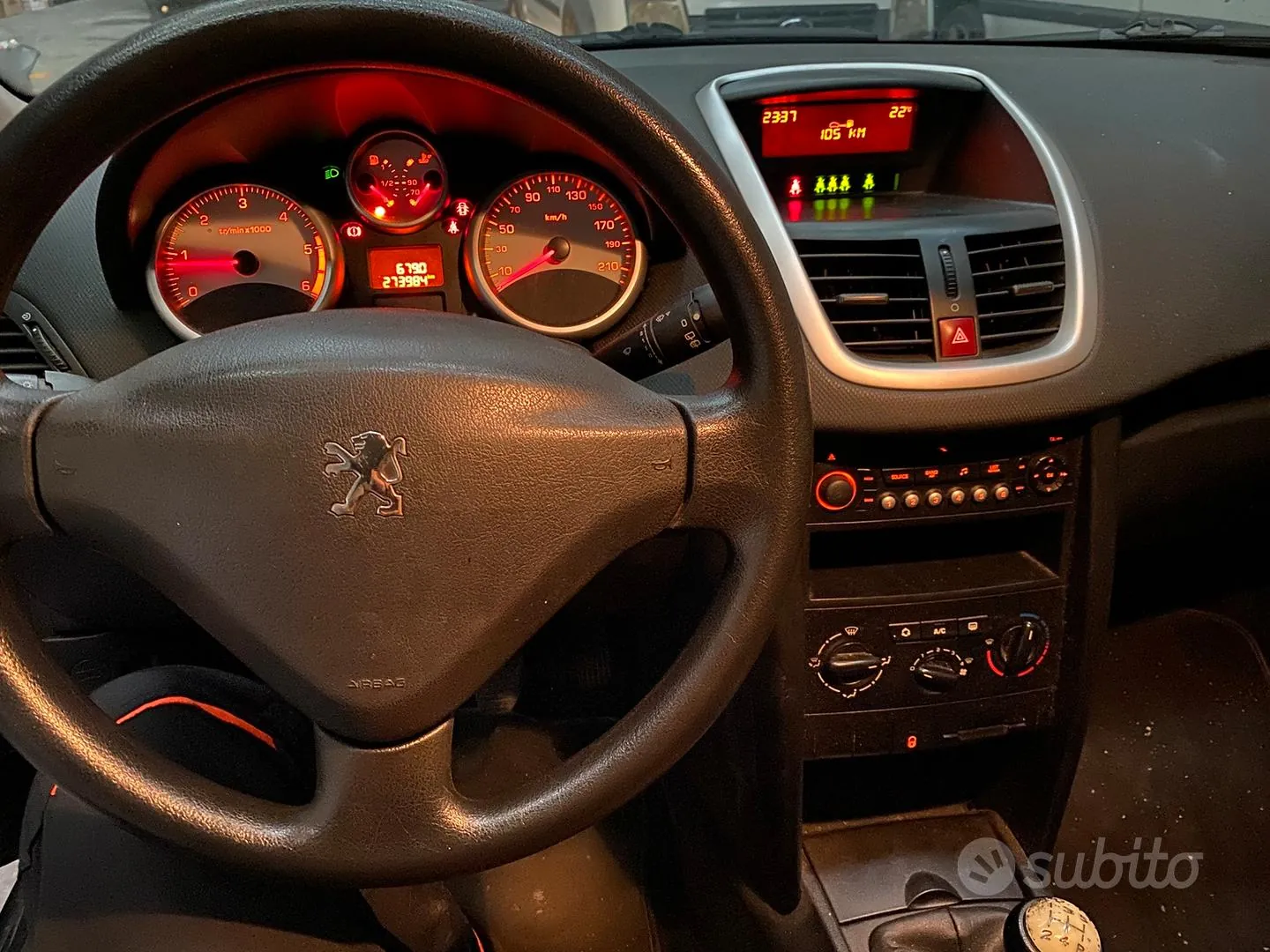 Peugeot 207 2008 photo 2