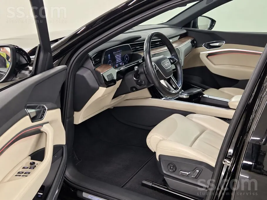 Audi E-Tron 2021 photo 4