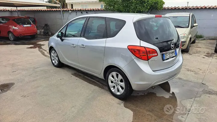 Opel Meriva 2010 photo 4