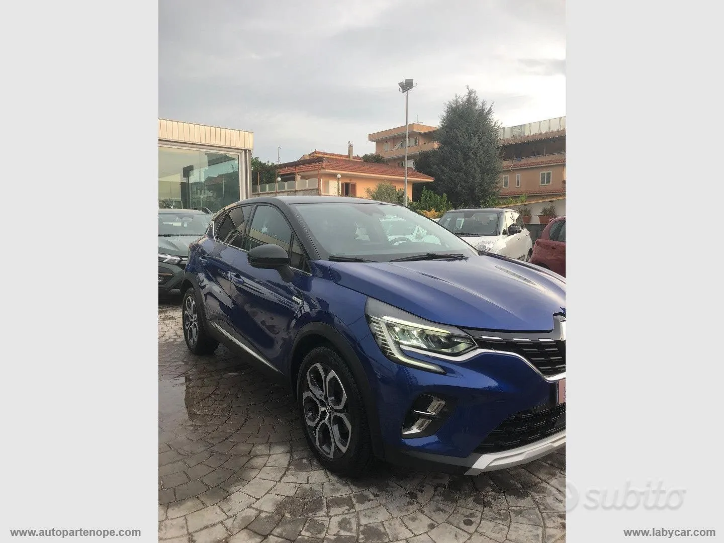 Renault Captur 2023 photo 3