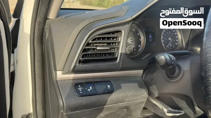 Hyundai Elantra 2019 photo 4