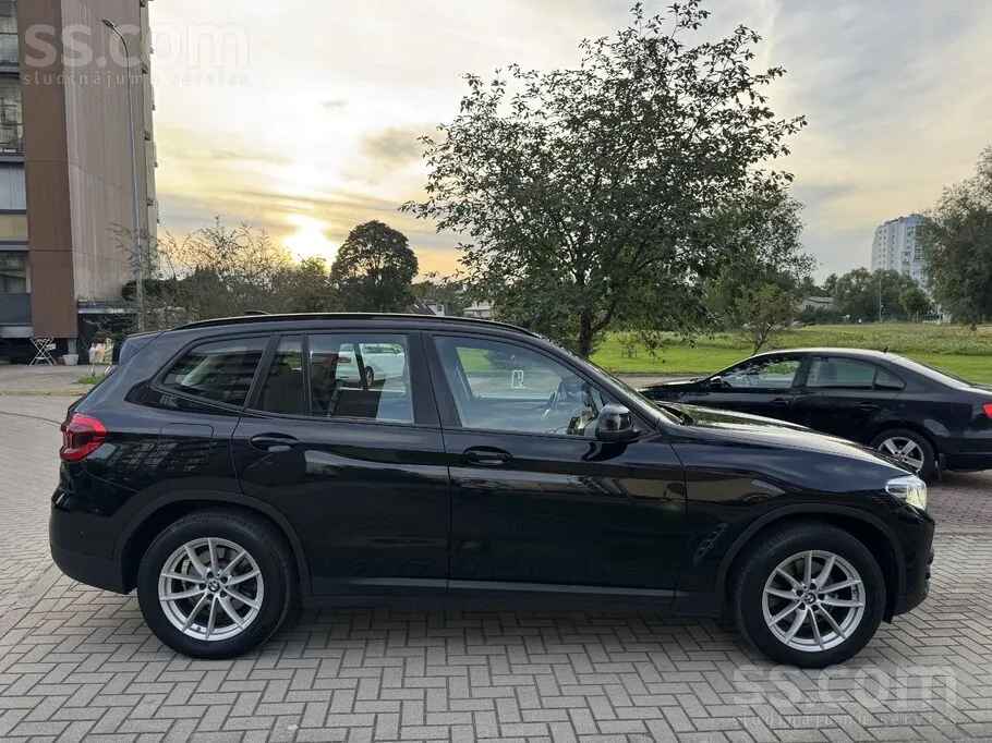 BMW X3 2019 photo 2