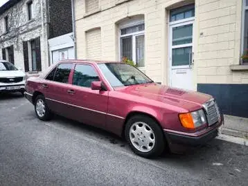 Mercedes-Benz W124