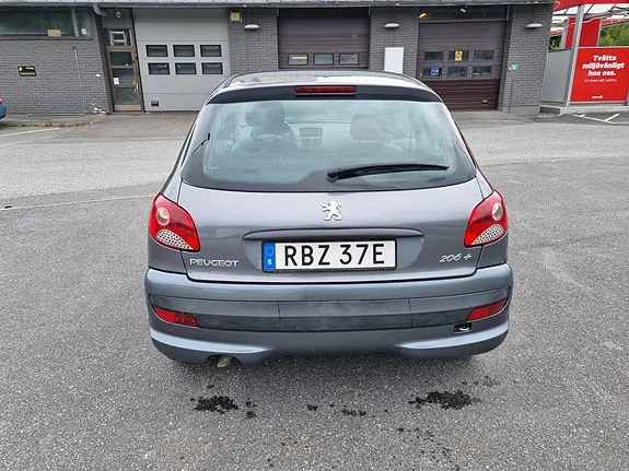 Peugeot 206 2010 photo 4
