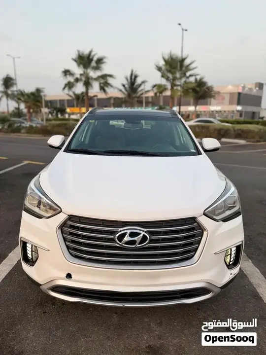 Hyundai Grand Santa Fe