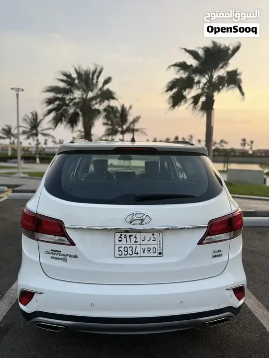 Hyundai Grand Santa Fe 2019 photo 3