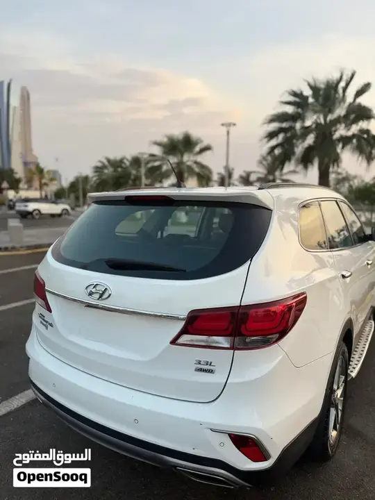 Hyundai Grand Santa Fe 2019 photo 2