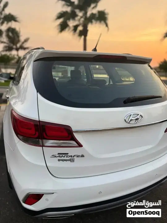 Hyundai Grand Santa Fe 2019 photo 4