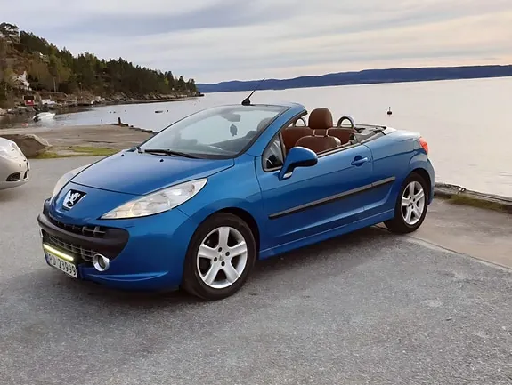 Peugeot 207 Cc 2007 photo 2